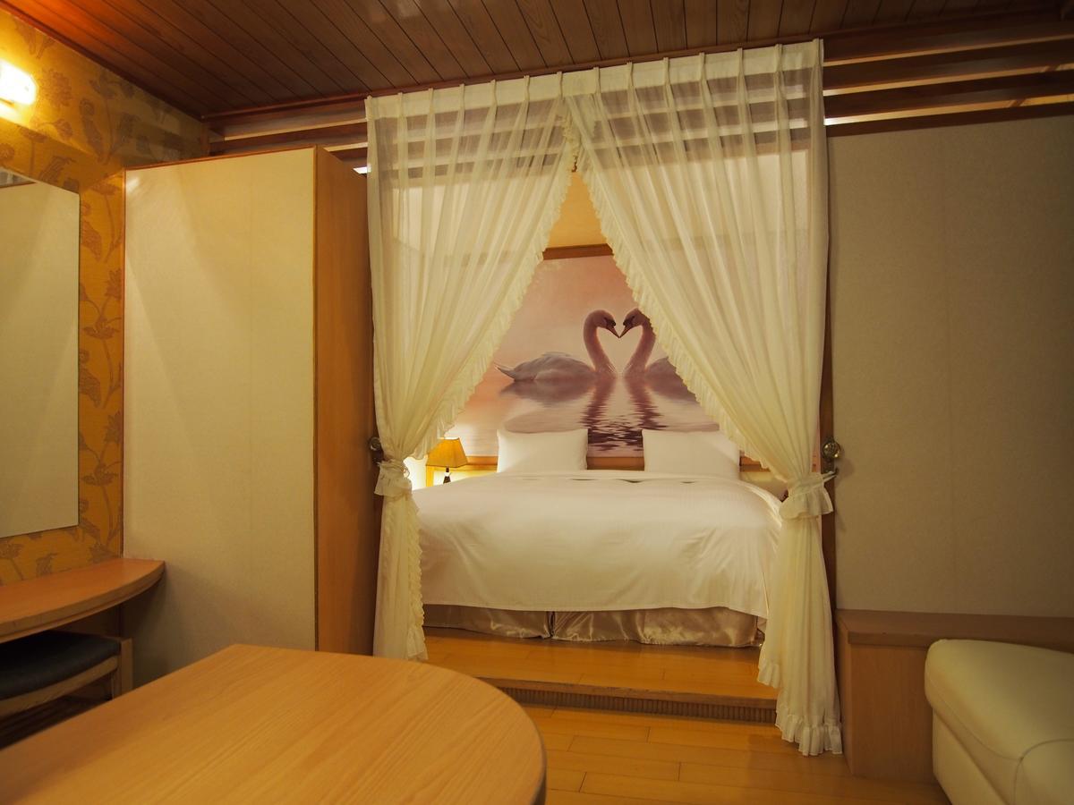 Yilan Day Chen Hotel מראה חיצוני תמונה