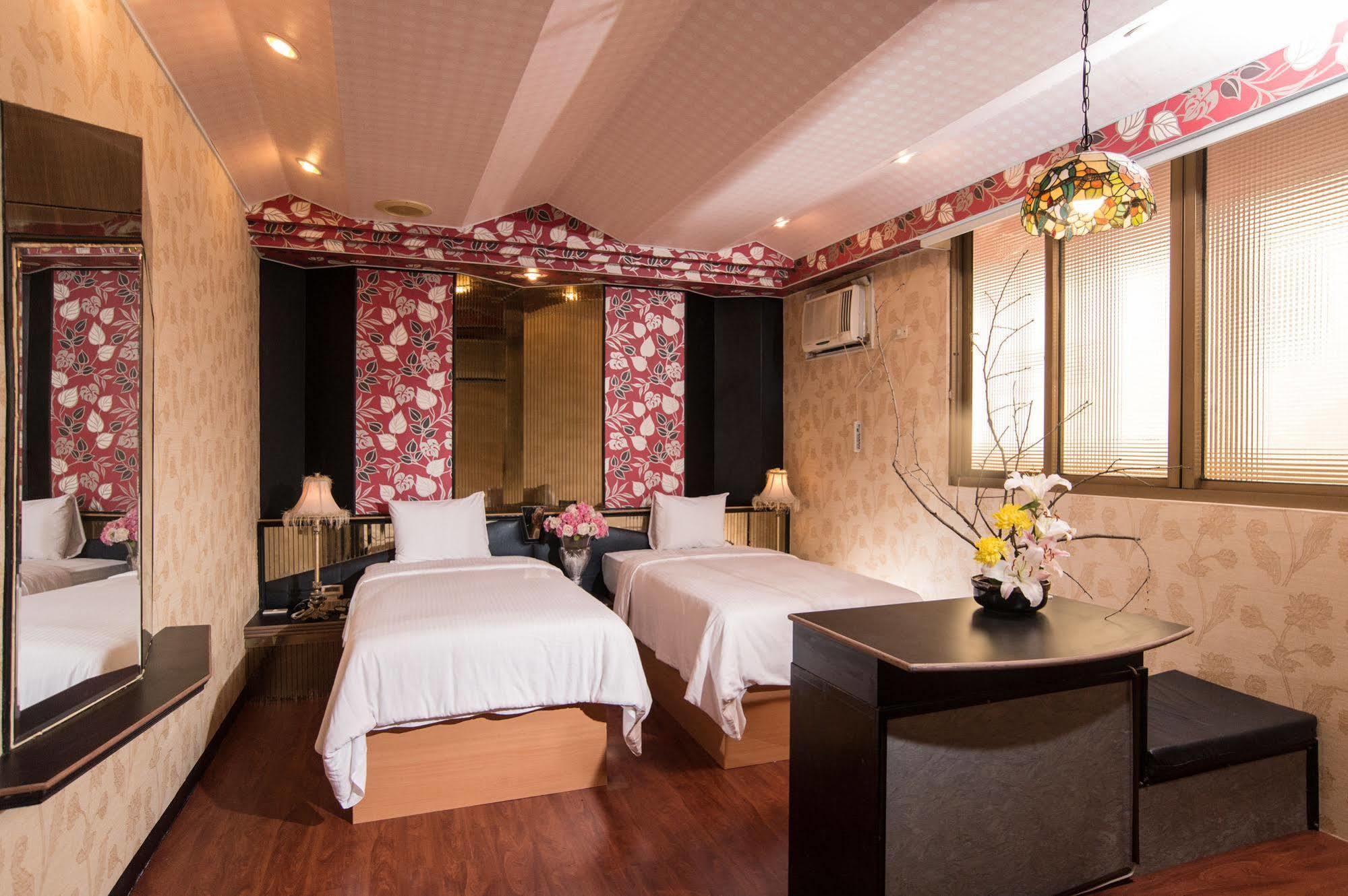 Yilan Day Chen Hotel מראה חיצוני תמונה