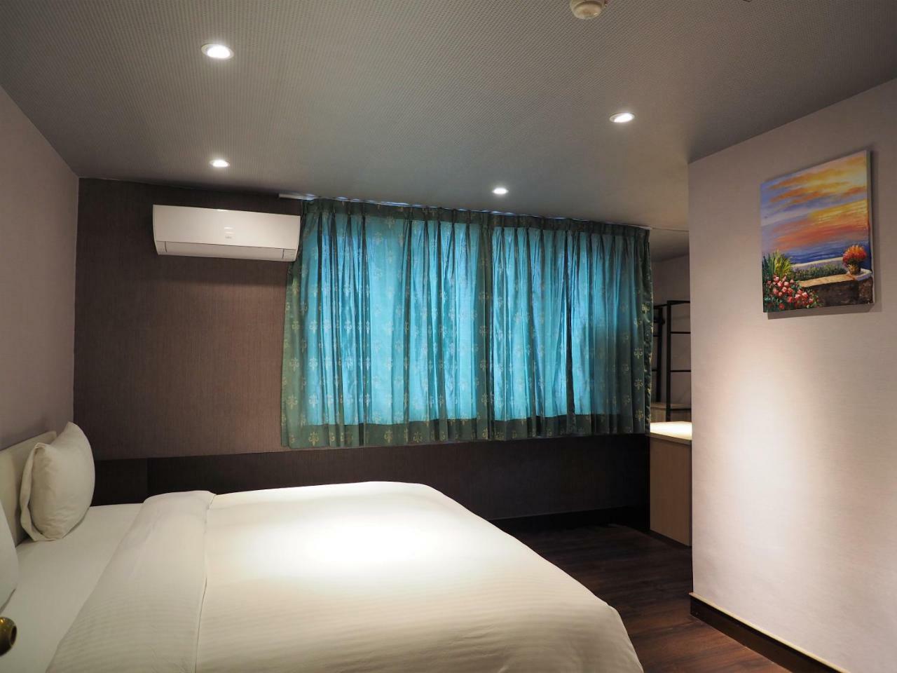 Yilan Day Chen Hotel מראה חיצוני תמונה