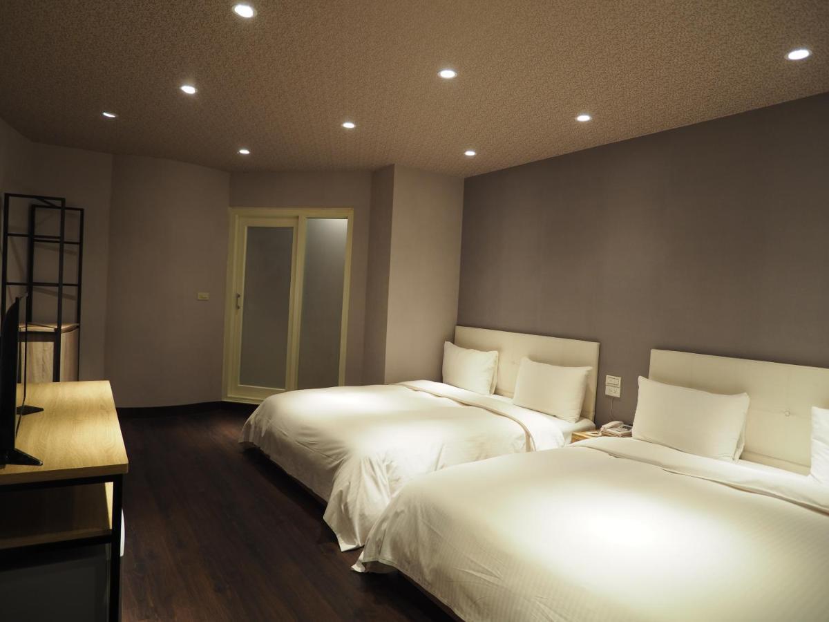 Yilan Day Chen Hotel מראה חיצוני תמונה
