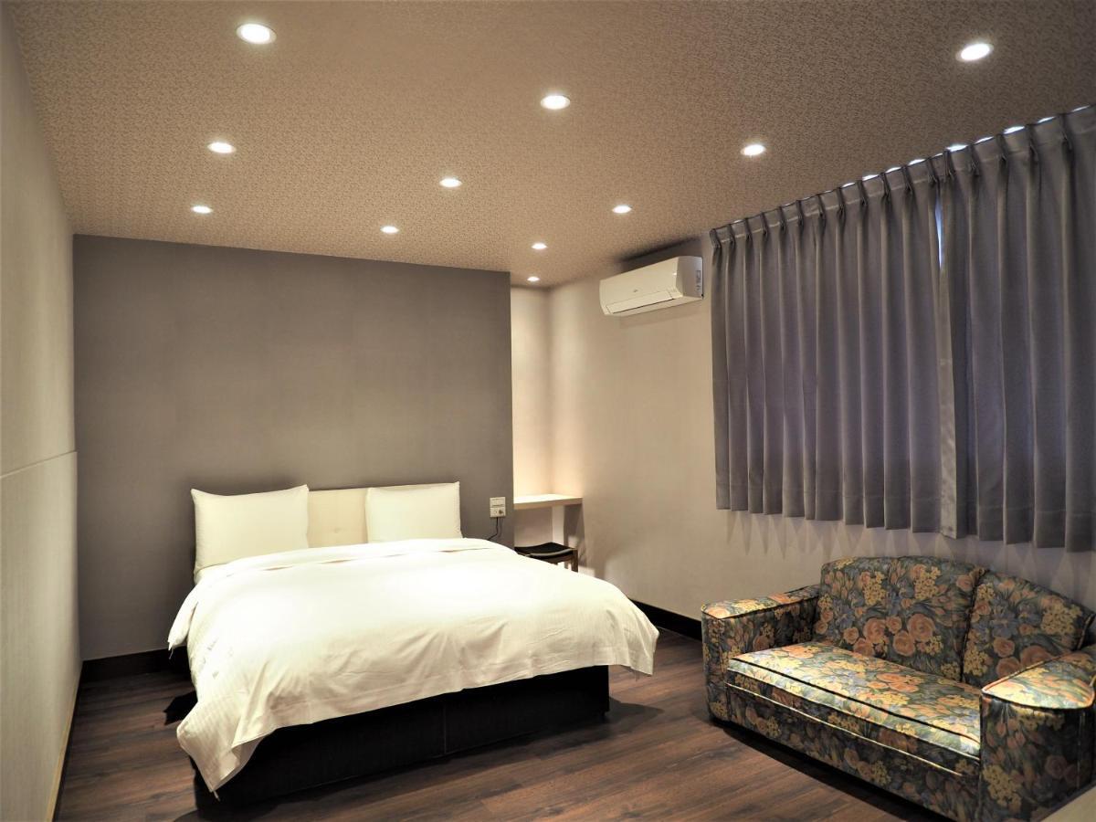 Yilan Day Chen Hotel מראה חיצוני תמונה